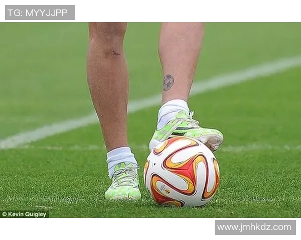 脚部纹身与足球明星的完美结合揭秘他们的个性与风格