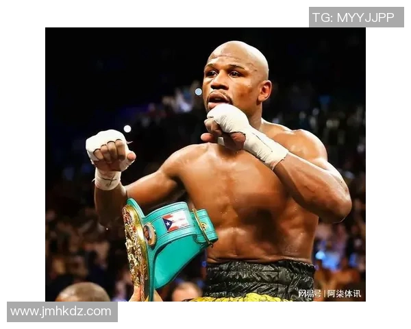 足球明星拳击赛热潮来袭球场英雄化身拳坛斗士展现不一样的竞技魅力